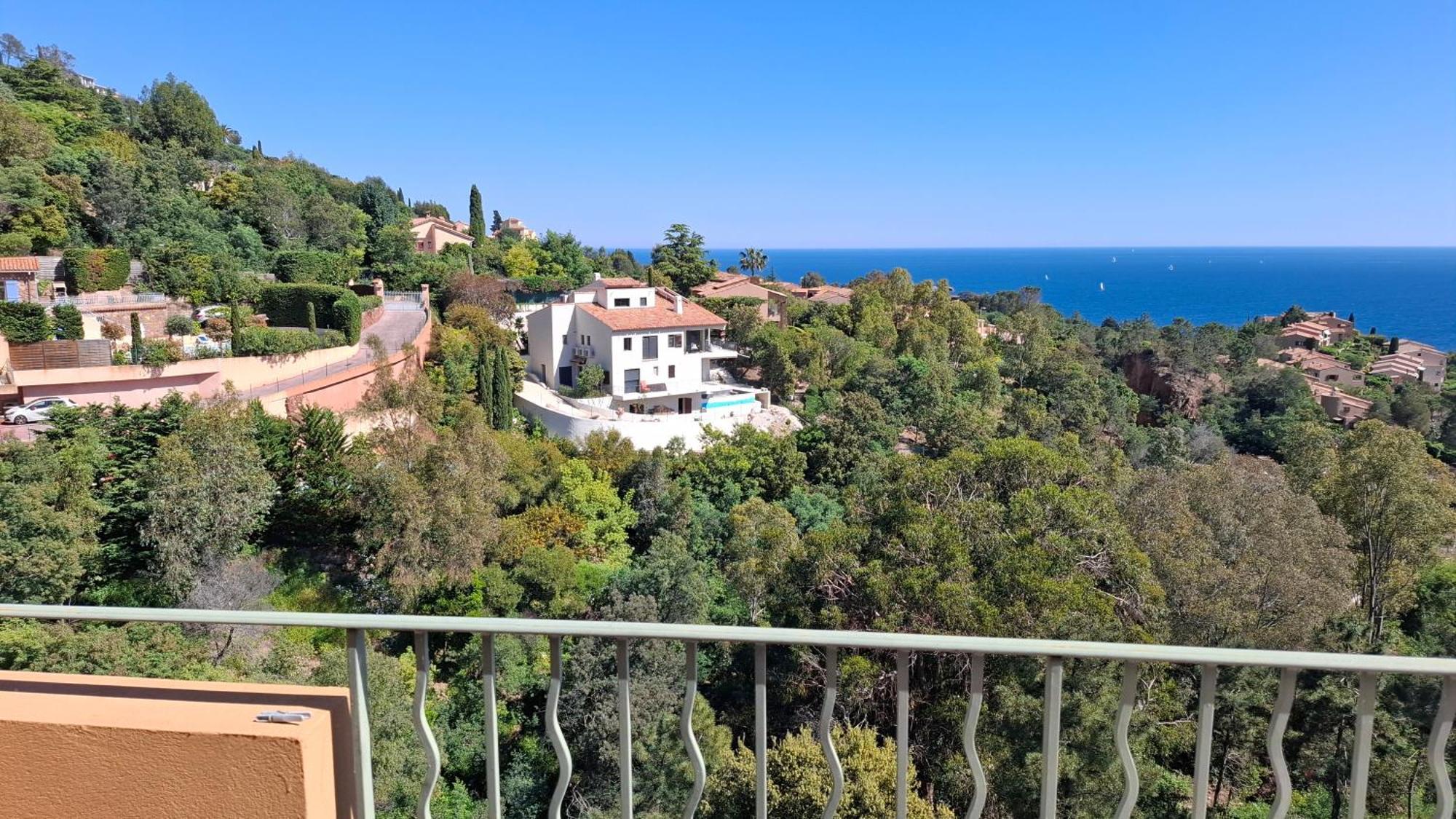 Apartamento Rochemarine Panoramic Théoule-sur-Mer Exterior foto